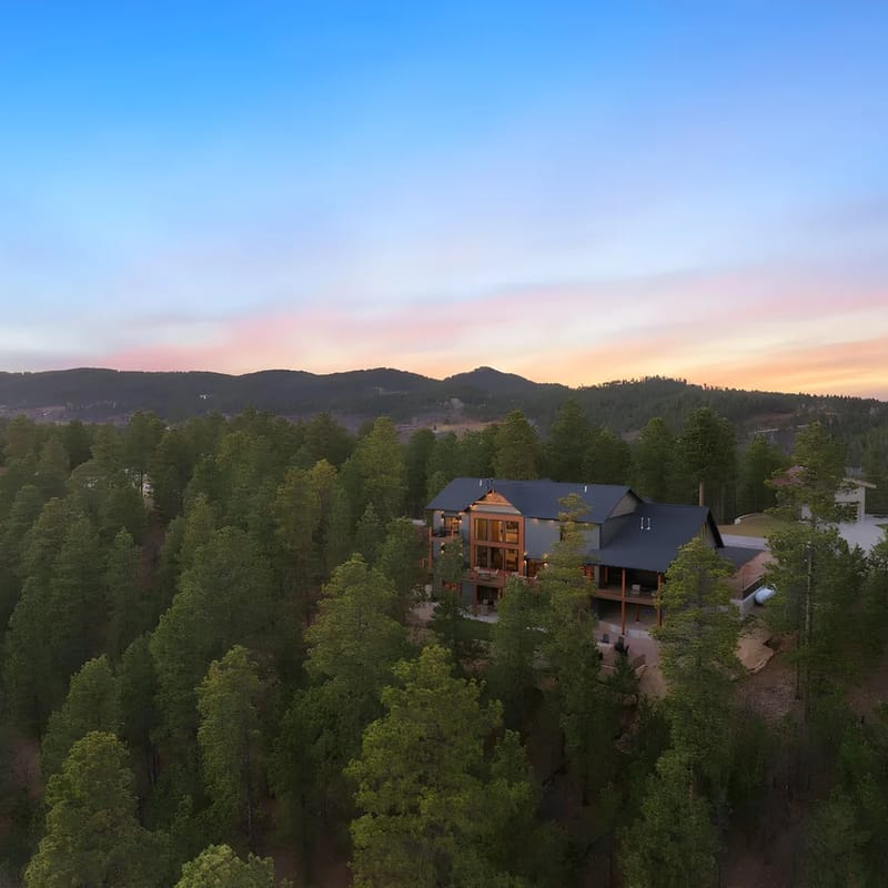 New 7 Bed 7 Bath - Life's A Hoot
